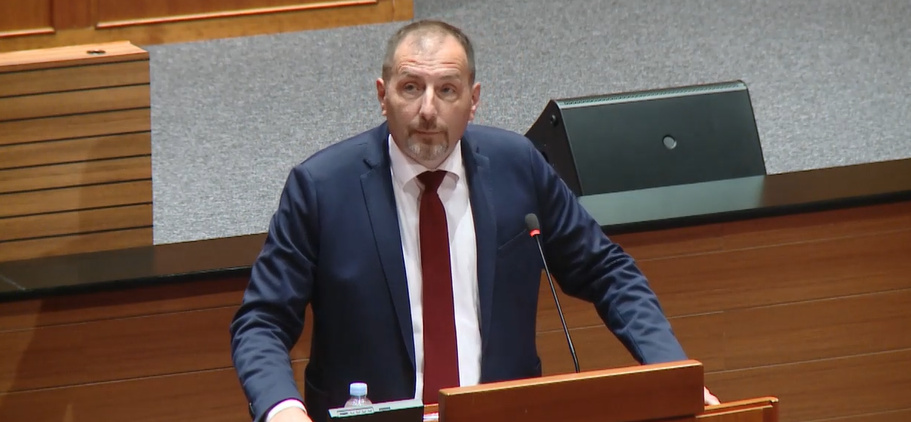 Paus u Saboru pozvao Holcim da odustane od otpada iz Gospića